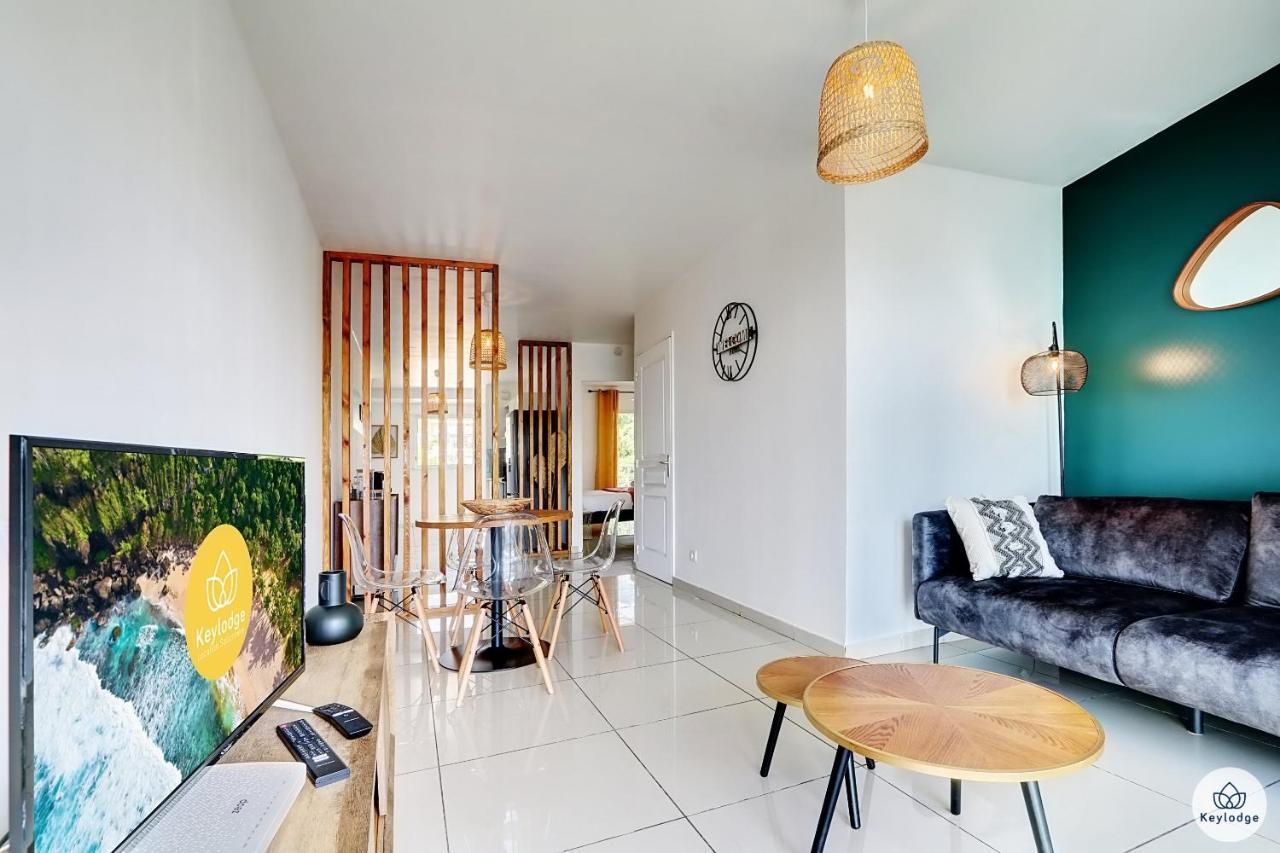 T2 - Iris, Classe 2 Etoiles - Balcon - Proche Centre De Saint-Denis Luaran gambar